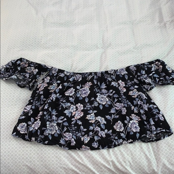 american eagle off the shoulder floral shirt - Picture 2 of 2